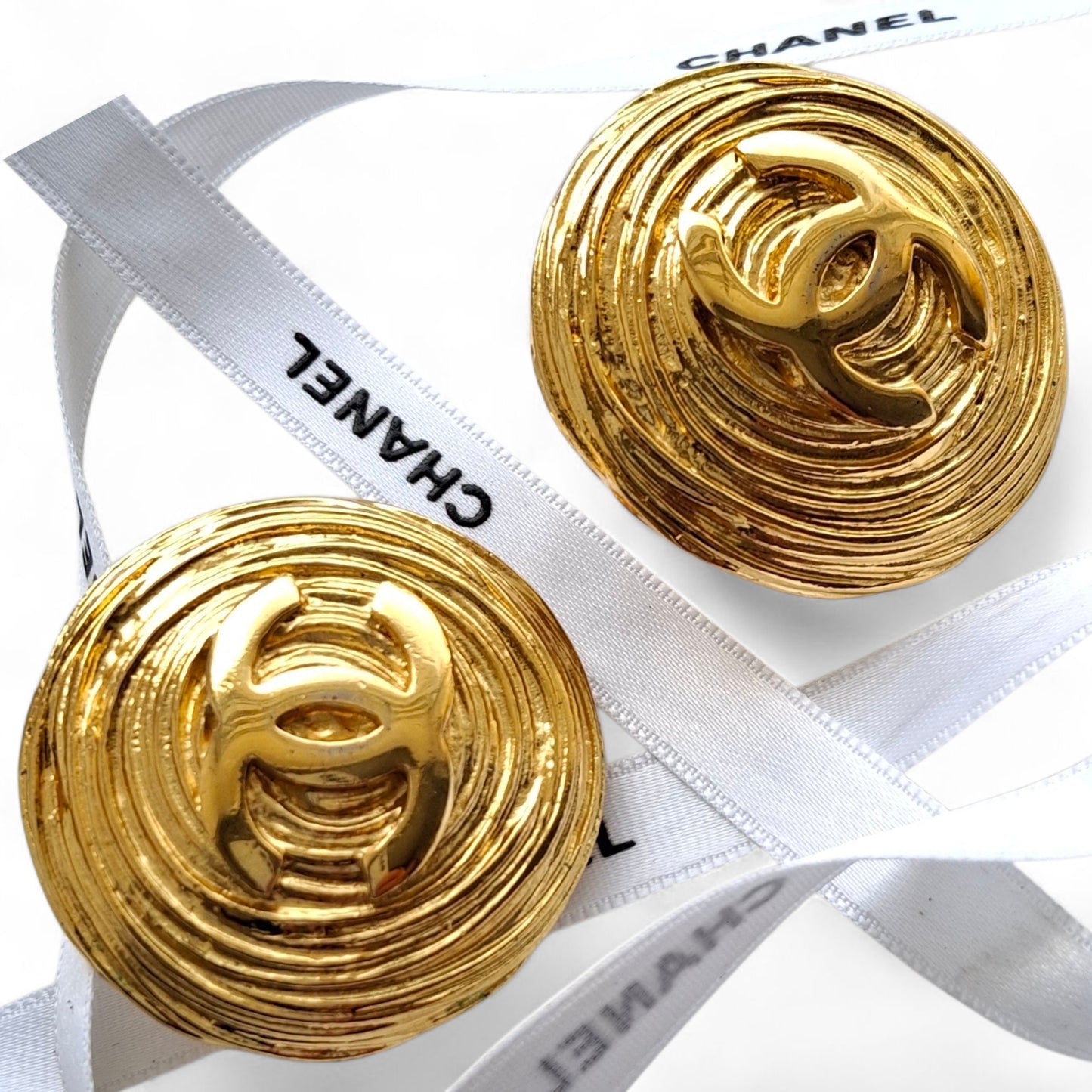 1980s Vintage Chanel Gold Plated CC Logo Earrings