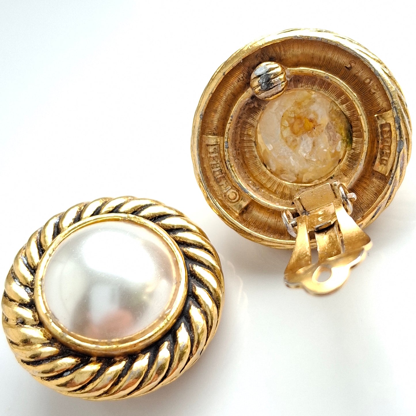 Vintage 1980s Chanel Gold Tone Faux Pearl Clip-on Earrings