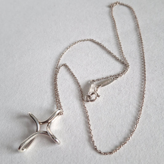 Tiffany & Co Elsa Peretti Design Infinity Cross Pendant Necklace in Sterling Silver