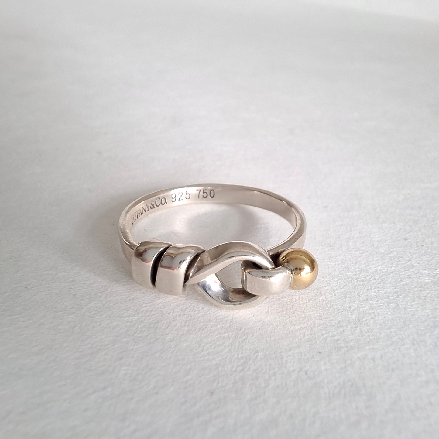 Vintage Tiffany & Co Love Knot Ring in Sterling Silber mit 18k Gold Detail