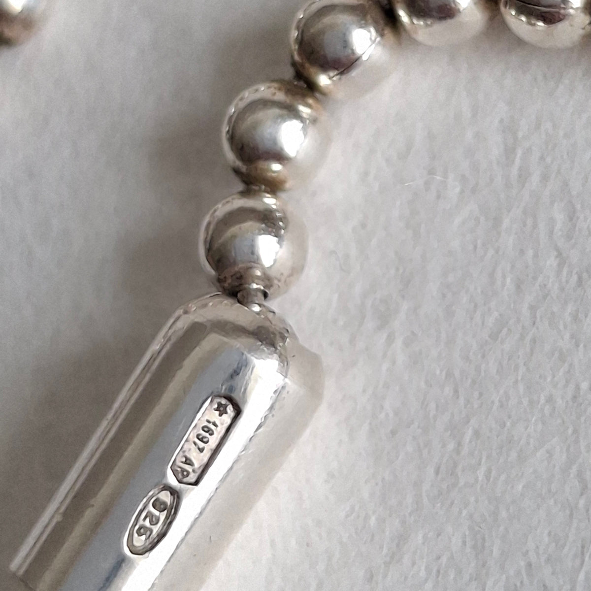 Gucci Double Dog Tag Pendant Necklace in Hallmarked Sterling Silver