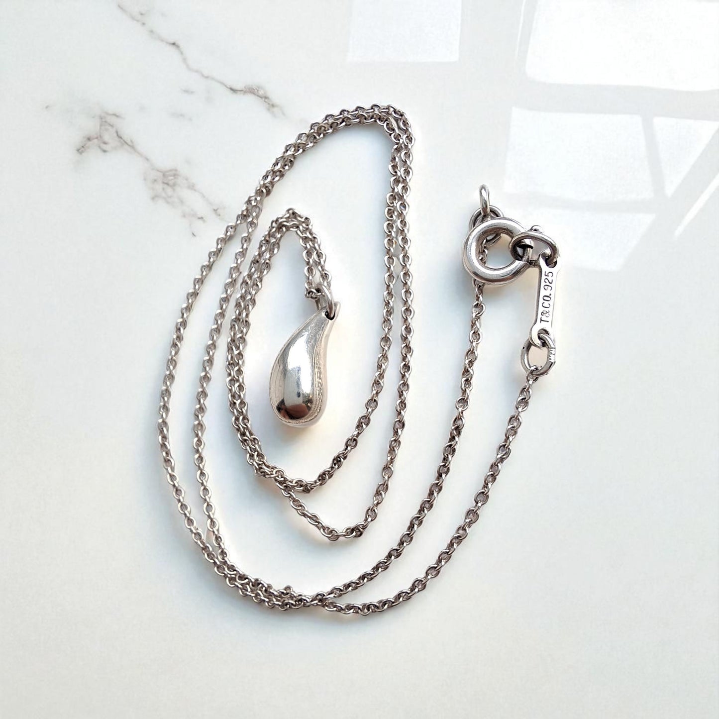Tiffany & Co Teardrop Necklace by Elsa Peretti