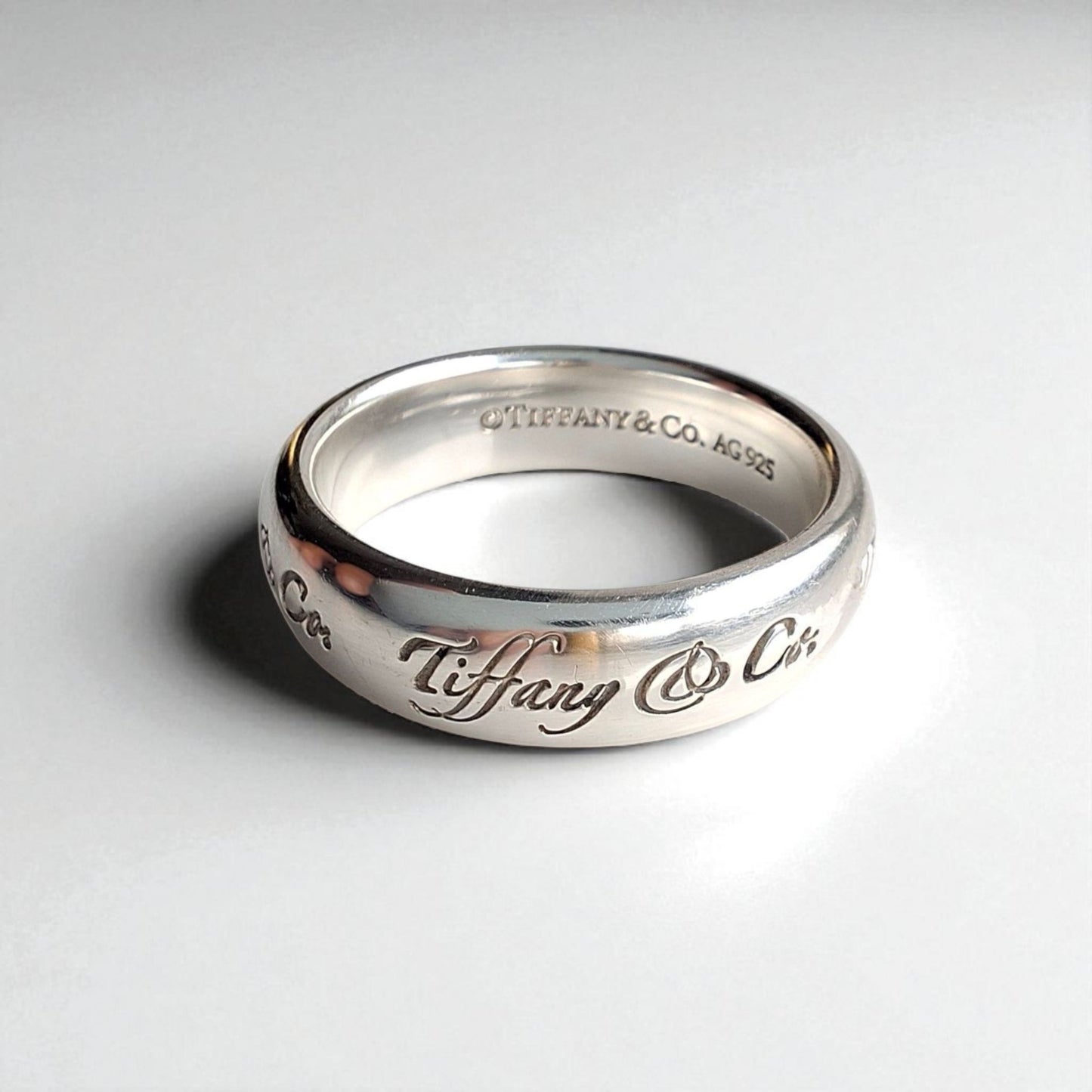 Preloved Vintage Tiffany & Co New York Notes Script Silver Ring