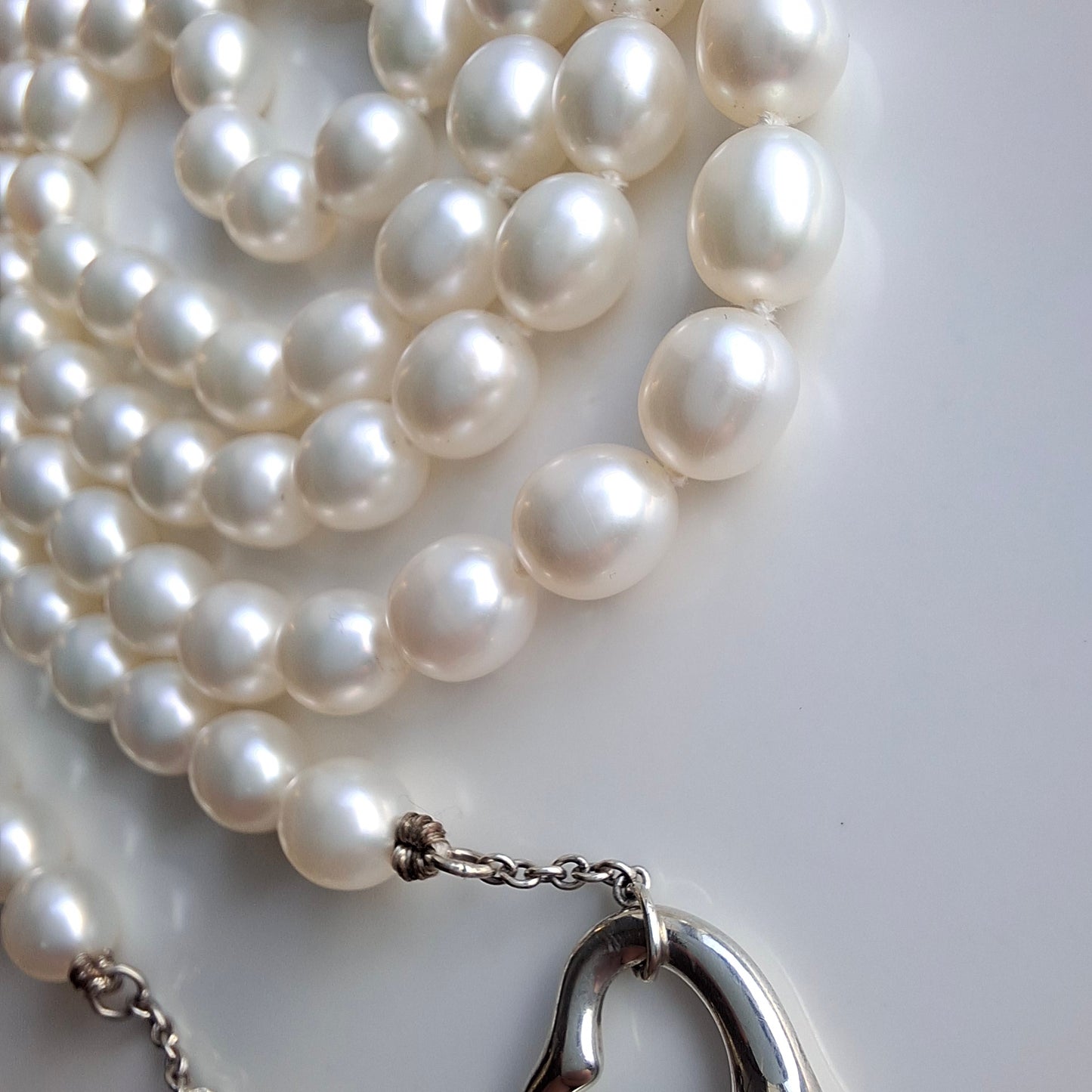 Elsa Peretti Tiffany & Co Open Heart Silver Toggle Freshwater Pearl Necklace