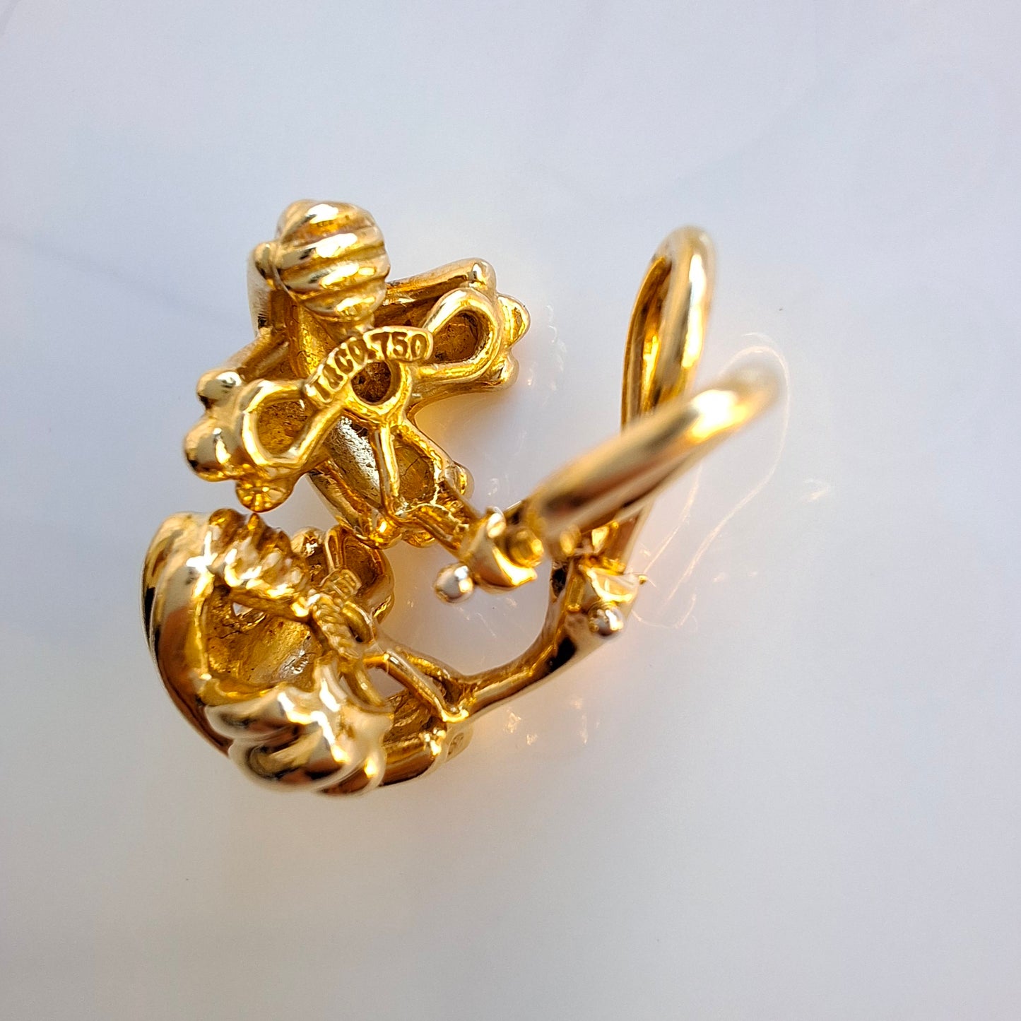 Vintage Tiffany & Co Signature X Clip-on Earrings in Solid 18k Gold