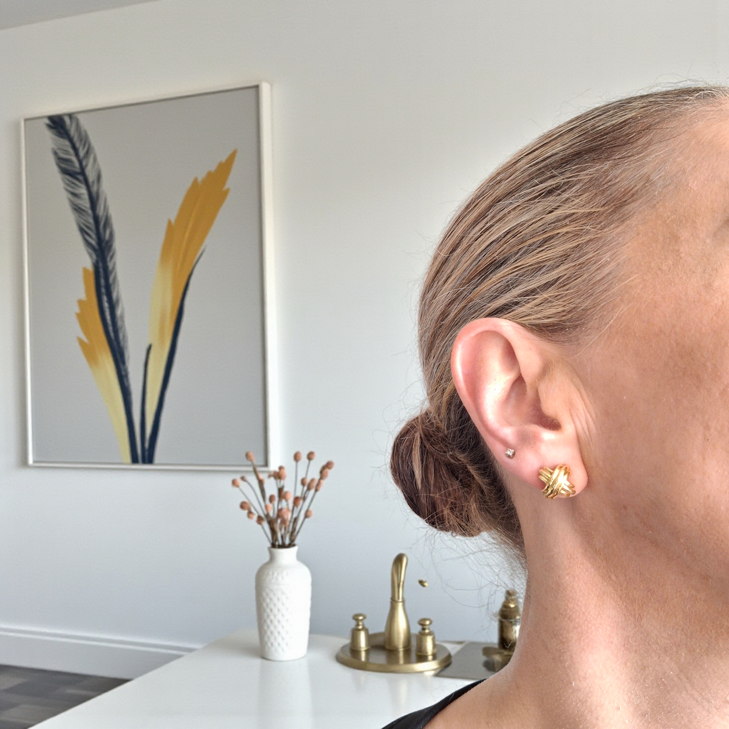 Vintage Tiffany & Co Signature X Clip-on Earrings in Solid 18k Gold