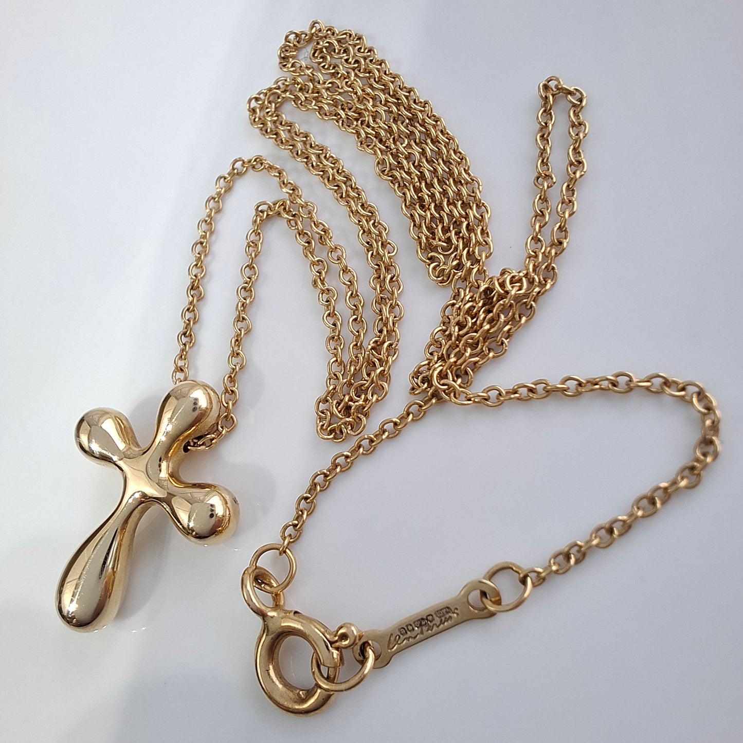 Vintage Elsa Peretti Tiffany & Co Hallmarked 18k Solid Gold Cross Pendant Necklace
