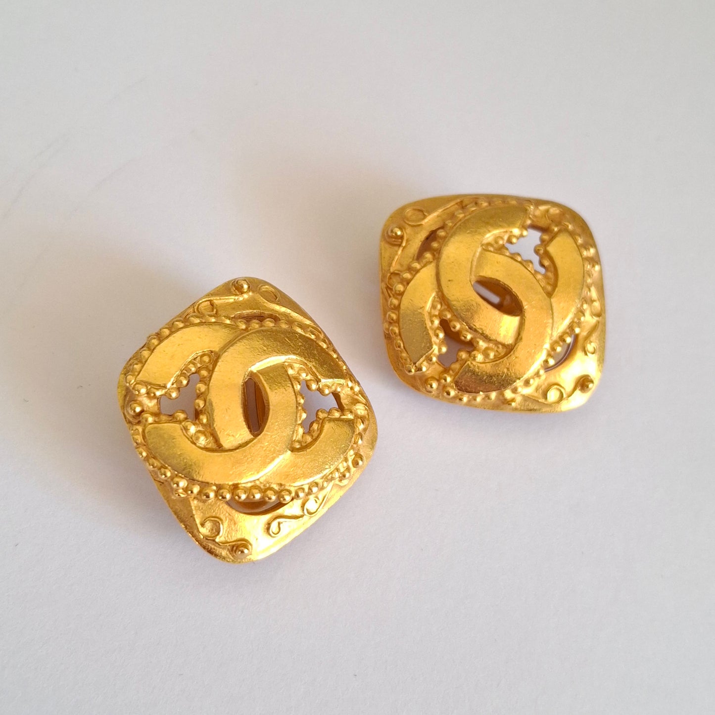 Vintage Chanel CC Logo Clip-on Earrings