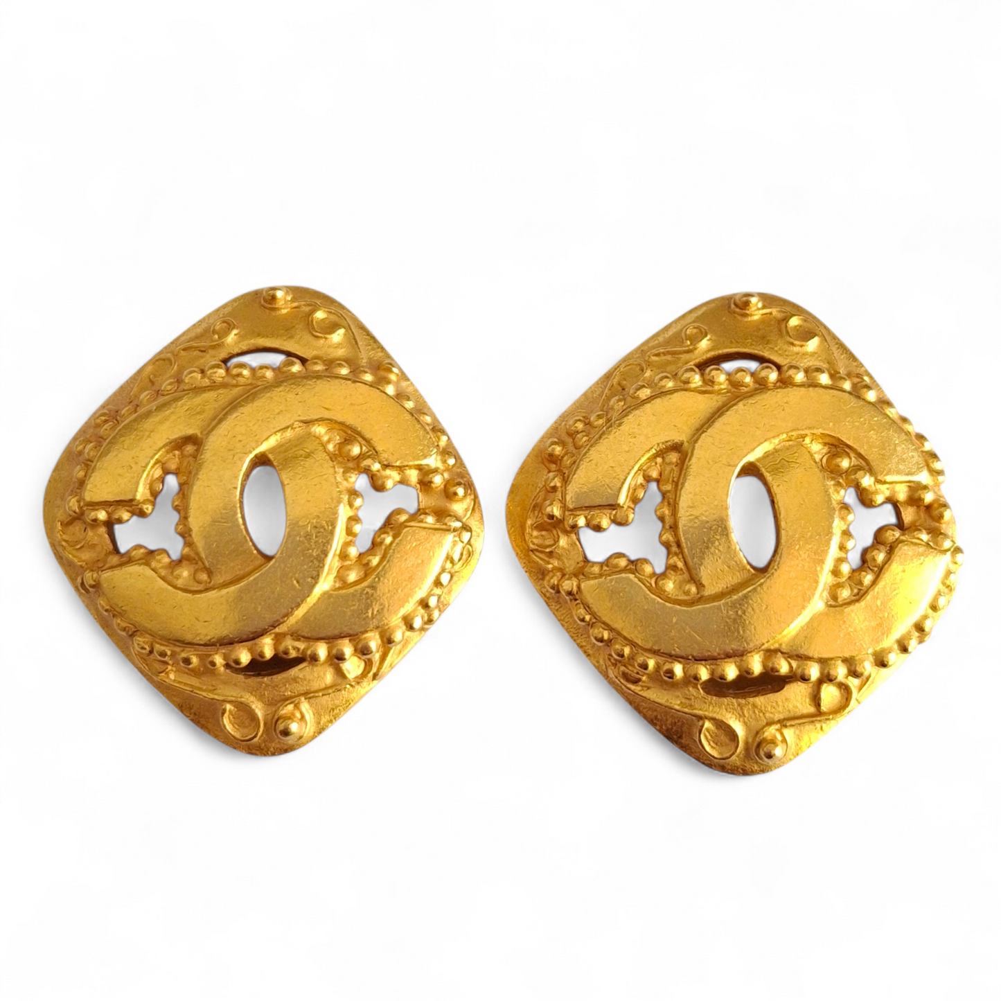 Vintage Chanel CC Logo Clip-on Earrings