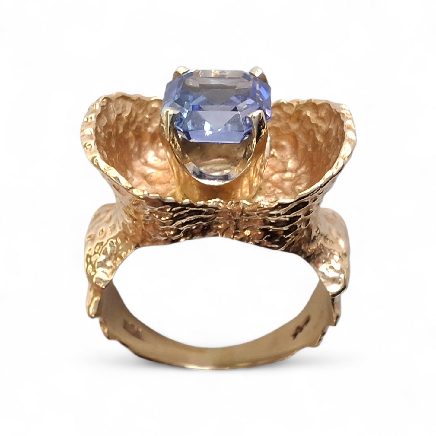 Vintage Solid Gold & Tanzanite Mid 20th Century Modernist Statement Ring