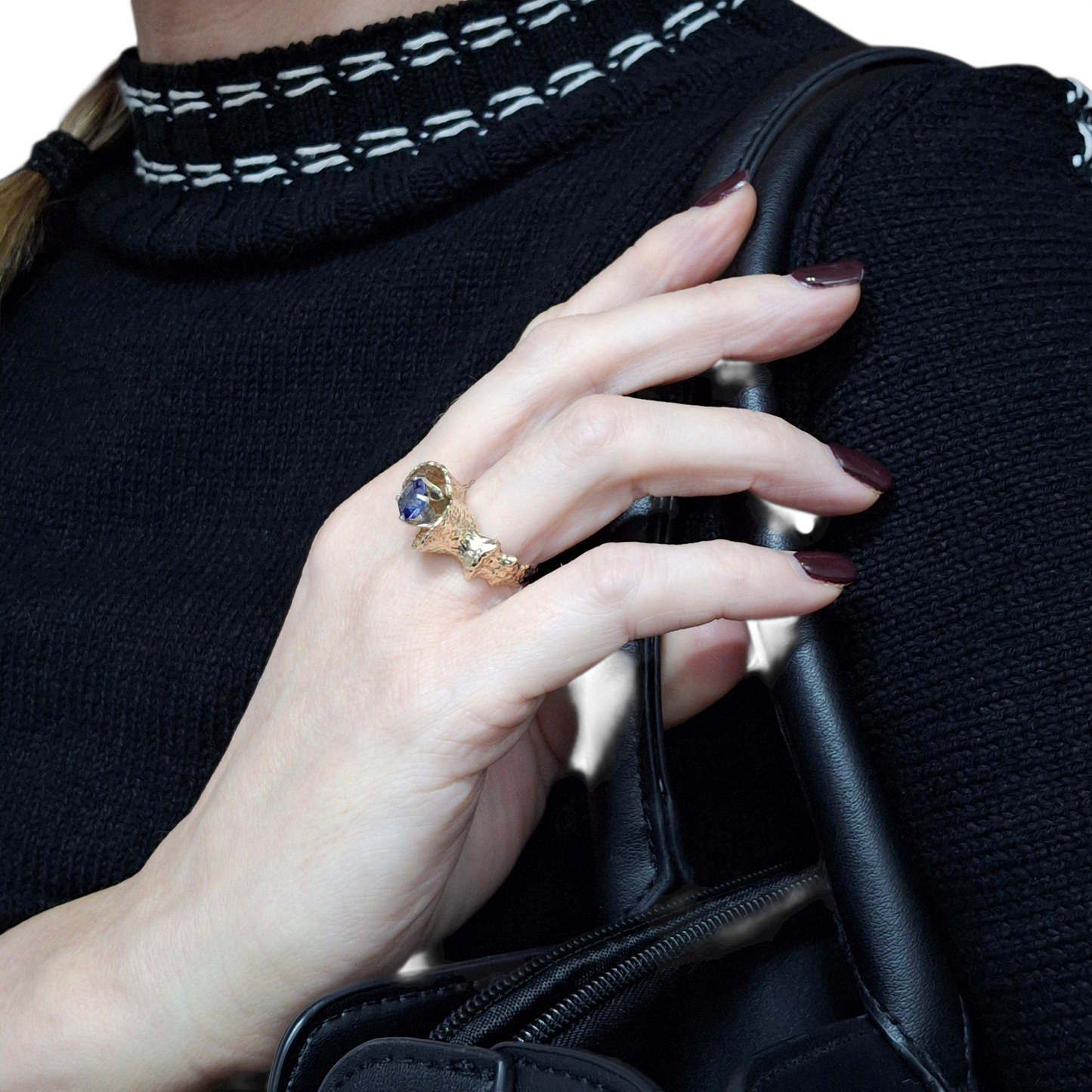 Vintage Solid Gold & Tanzanite Mid 20th Century Modernist Statement Ring