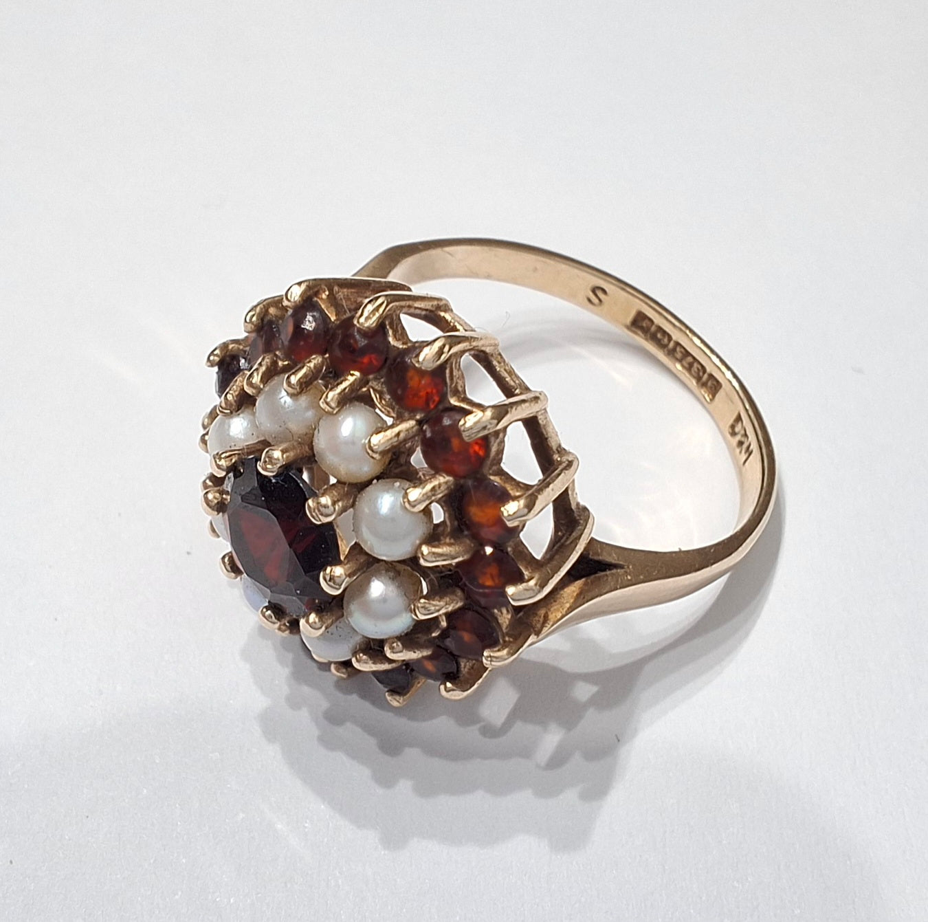 9ct Gold Garnet & Seed Pearl Cluster Ring