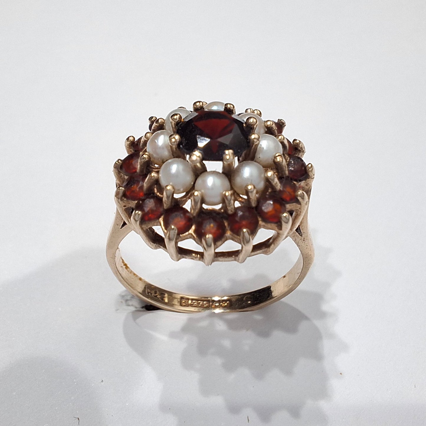 9ct Gold Garnet & Seed Pearl Cluster Ring