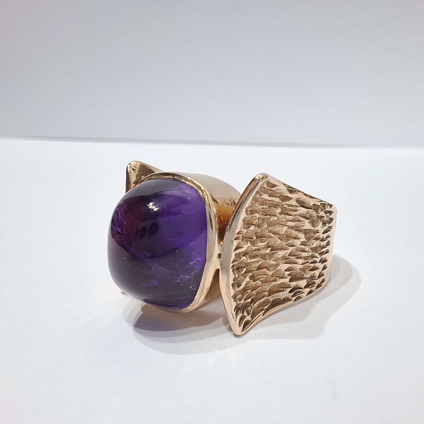 1960s Mid Century Modern Amethyst and Gold Statement Ring by Younger & Brill