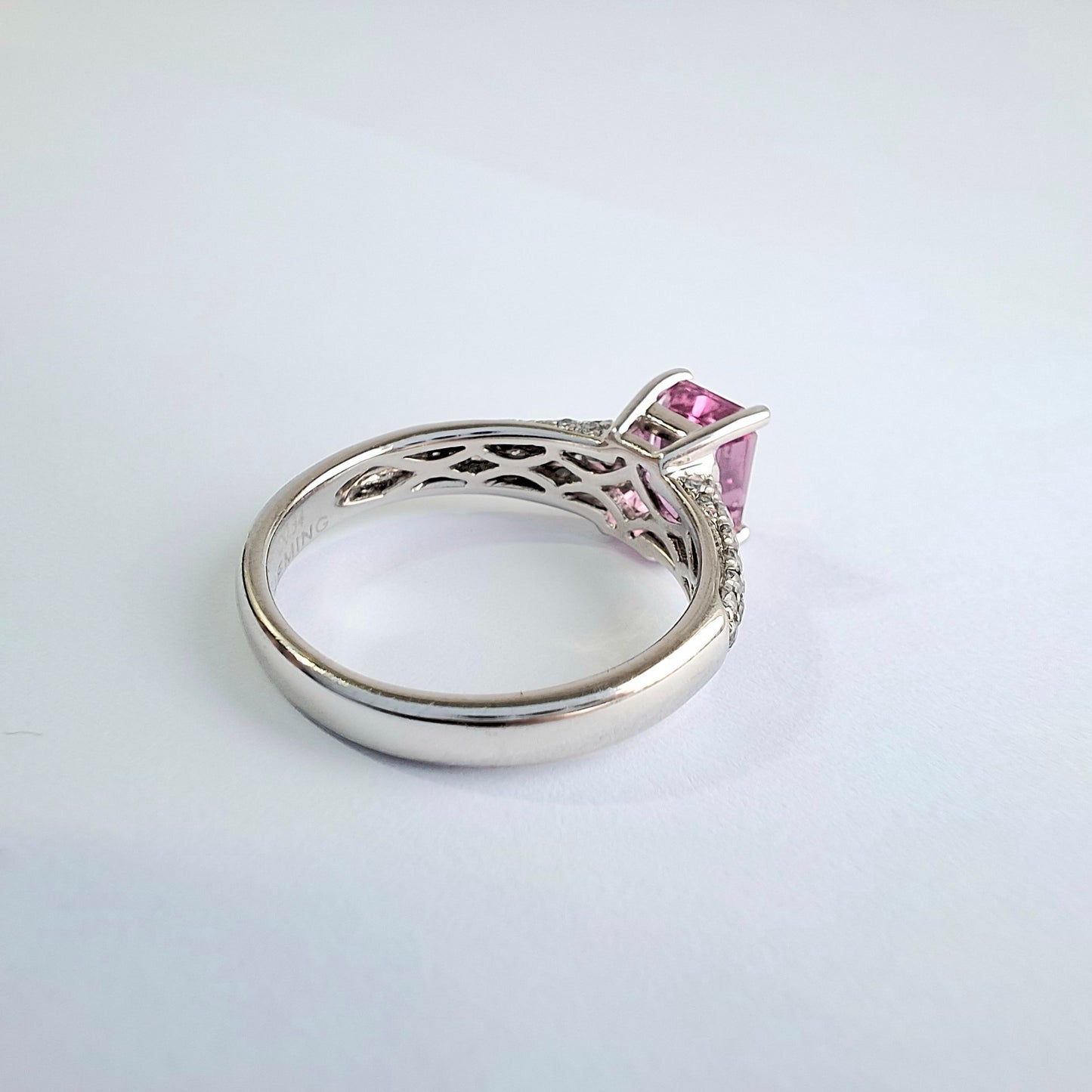 18k White Gold Pink Sapphire & Diamond Dress Ring