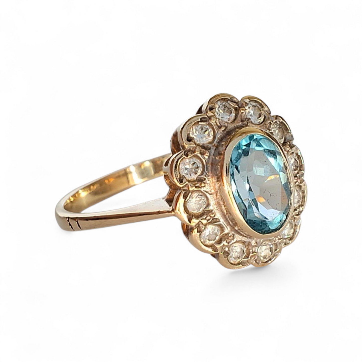 Vintage Edwardian Style Sky Blue Topaz Hallmarked Gold Ring