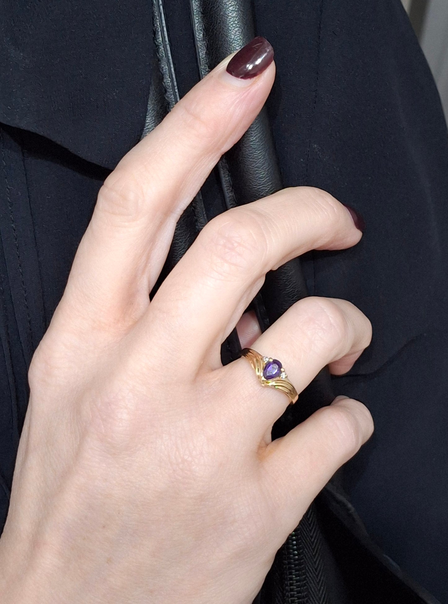 Vintage 9ct Gold Amethyst & Diamond Ring