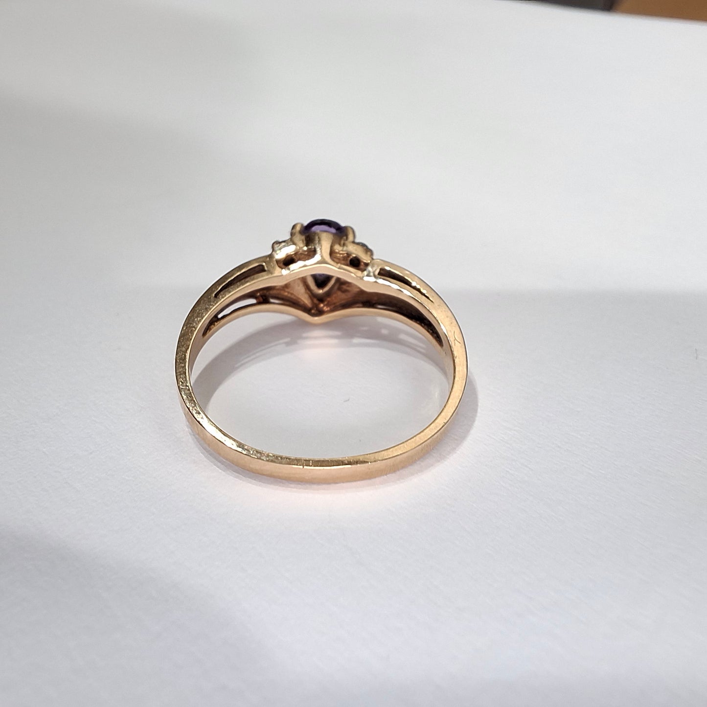 Vintage 9ct Gold Amethyst & Diamond Ring