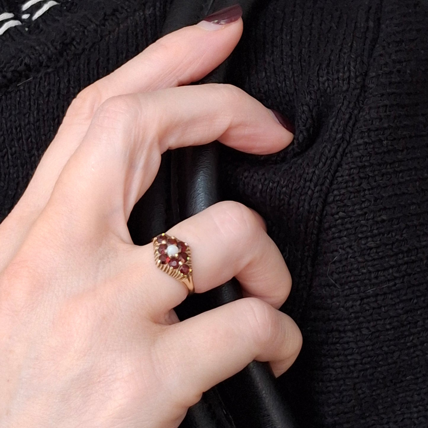 Vintage 9ct Gold Garnet & Opal Cluster Ring