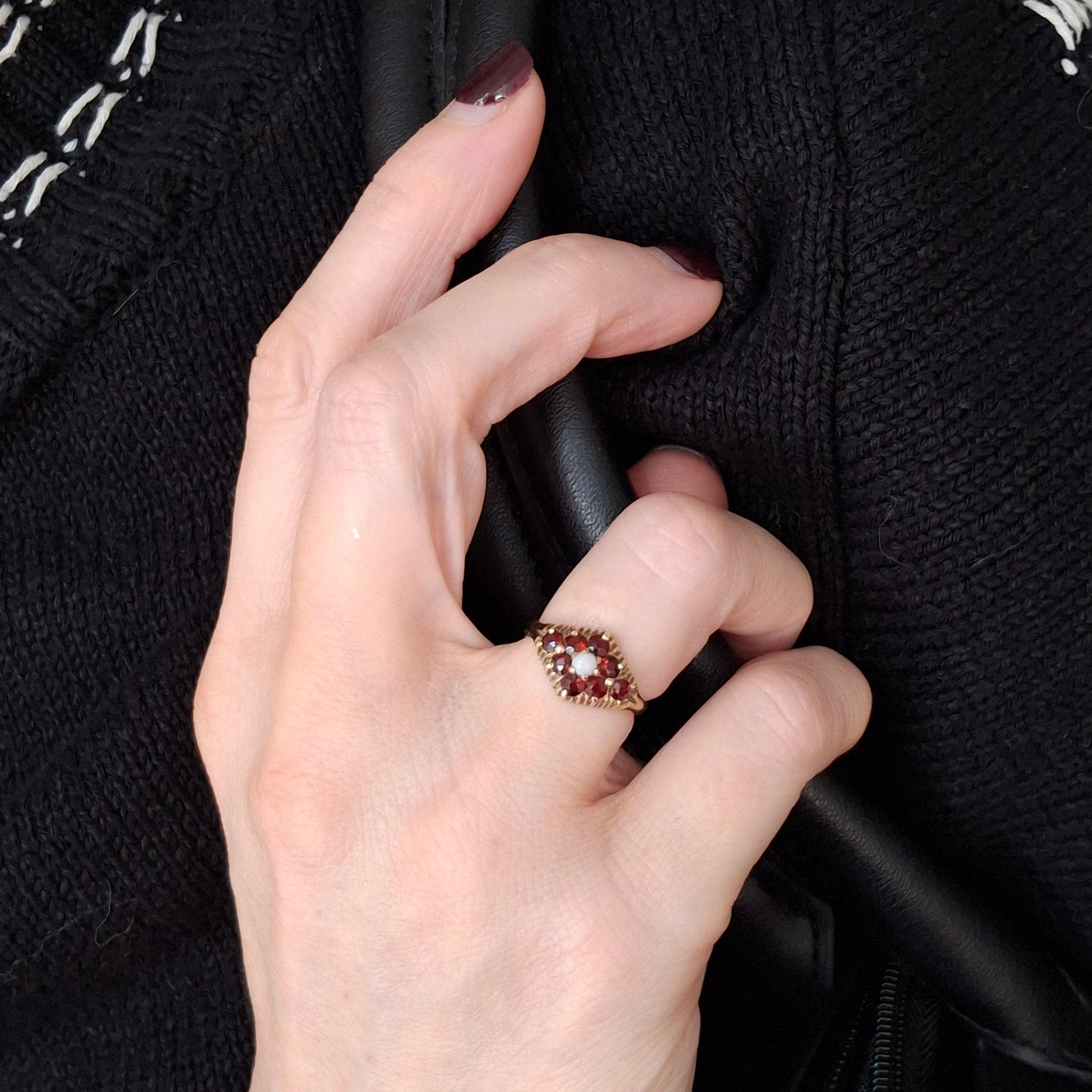 Vintage 9ct Gold Garnet & Opal Cluster Ring