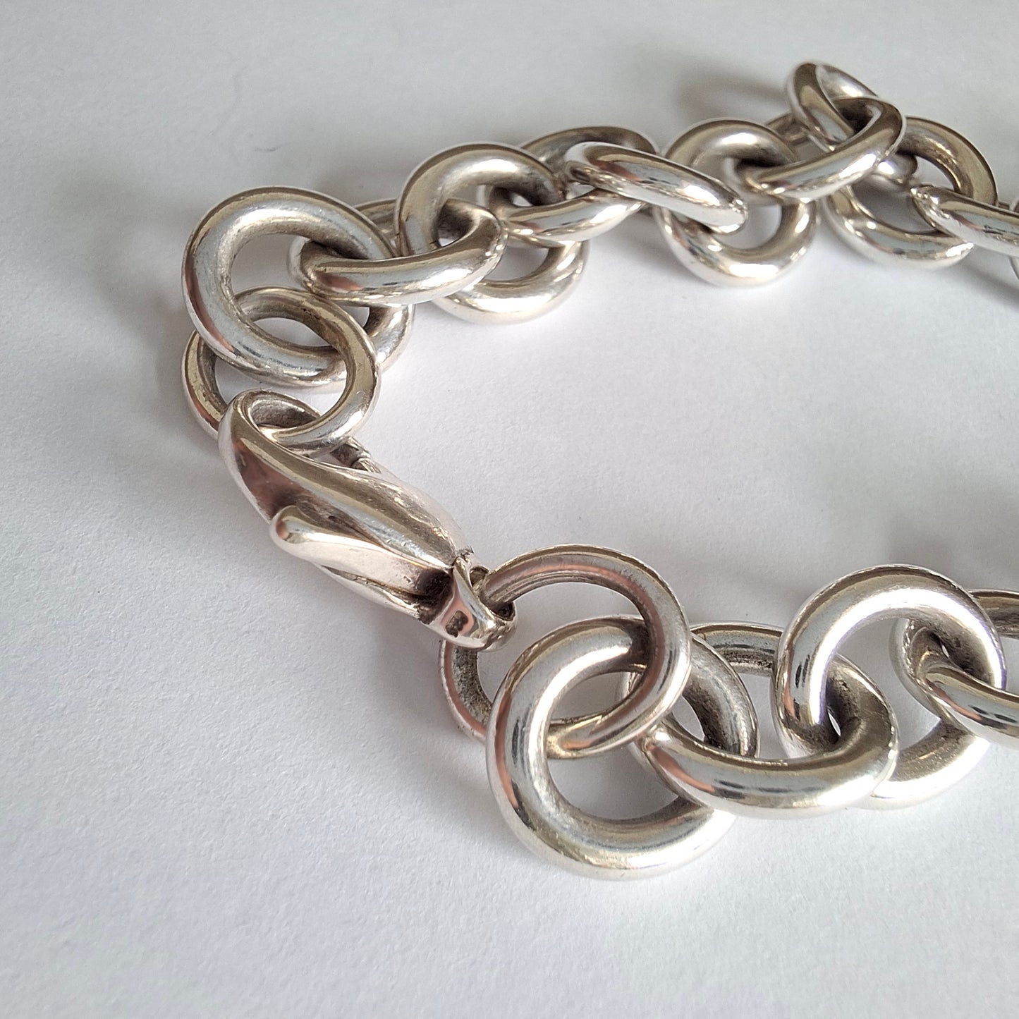 Vintage Tiffany & Co Plain Round Link Charm Bracelet in 925 Sterling Silver