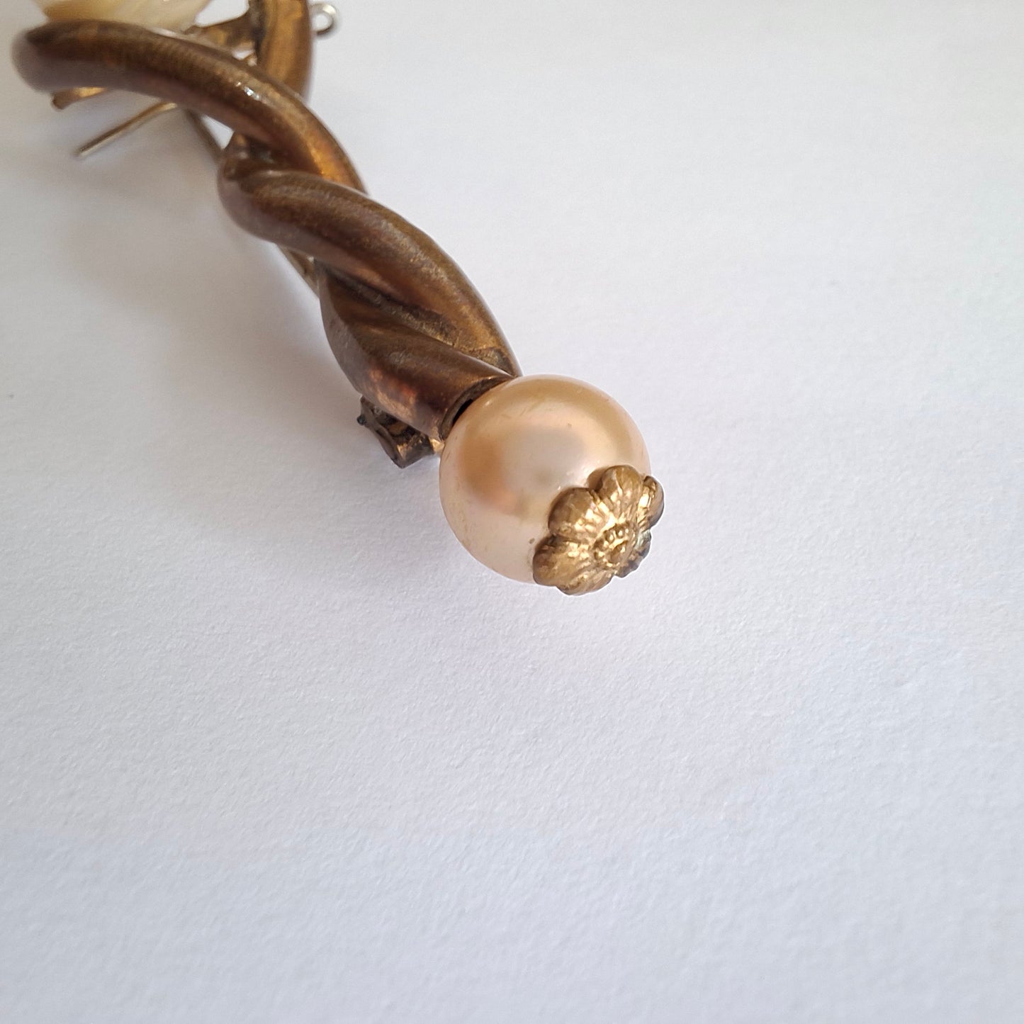 Vintage 1961 Chanel Pearl & Gilt Metal Lapel Pin / Bar Brooch