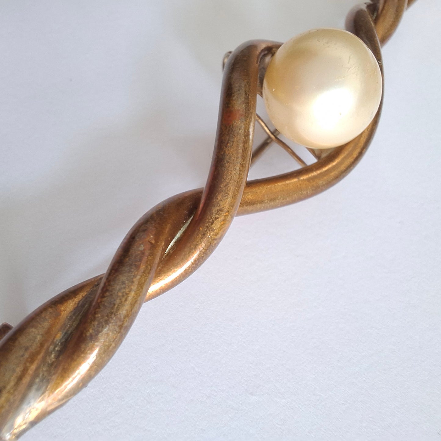 Vintage 1961 Chanel Pearl & Gilt Metal Lapel Pin / Bar Brooch