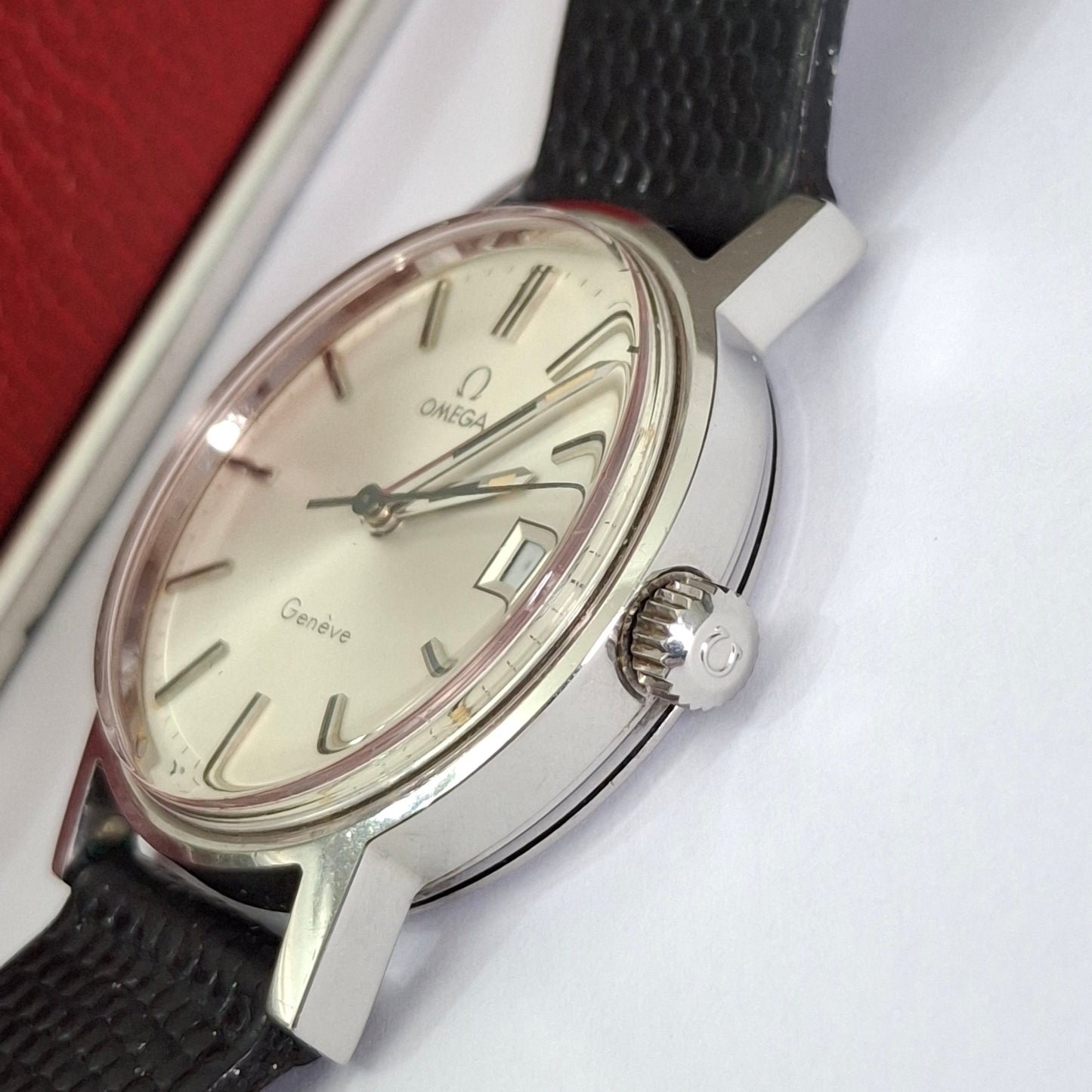 Vintage 1970s Omega Geneve Swiss Made Manual Wristwatch