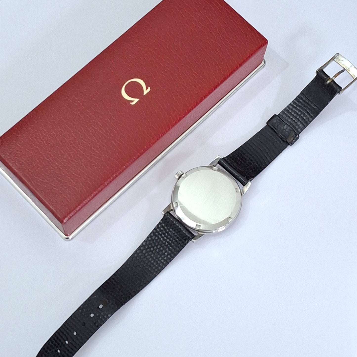 Vintage 1970s Omega Geneve Swiss Made Manual Wristwatch