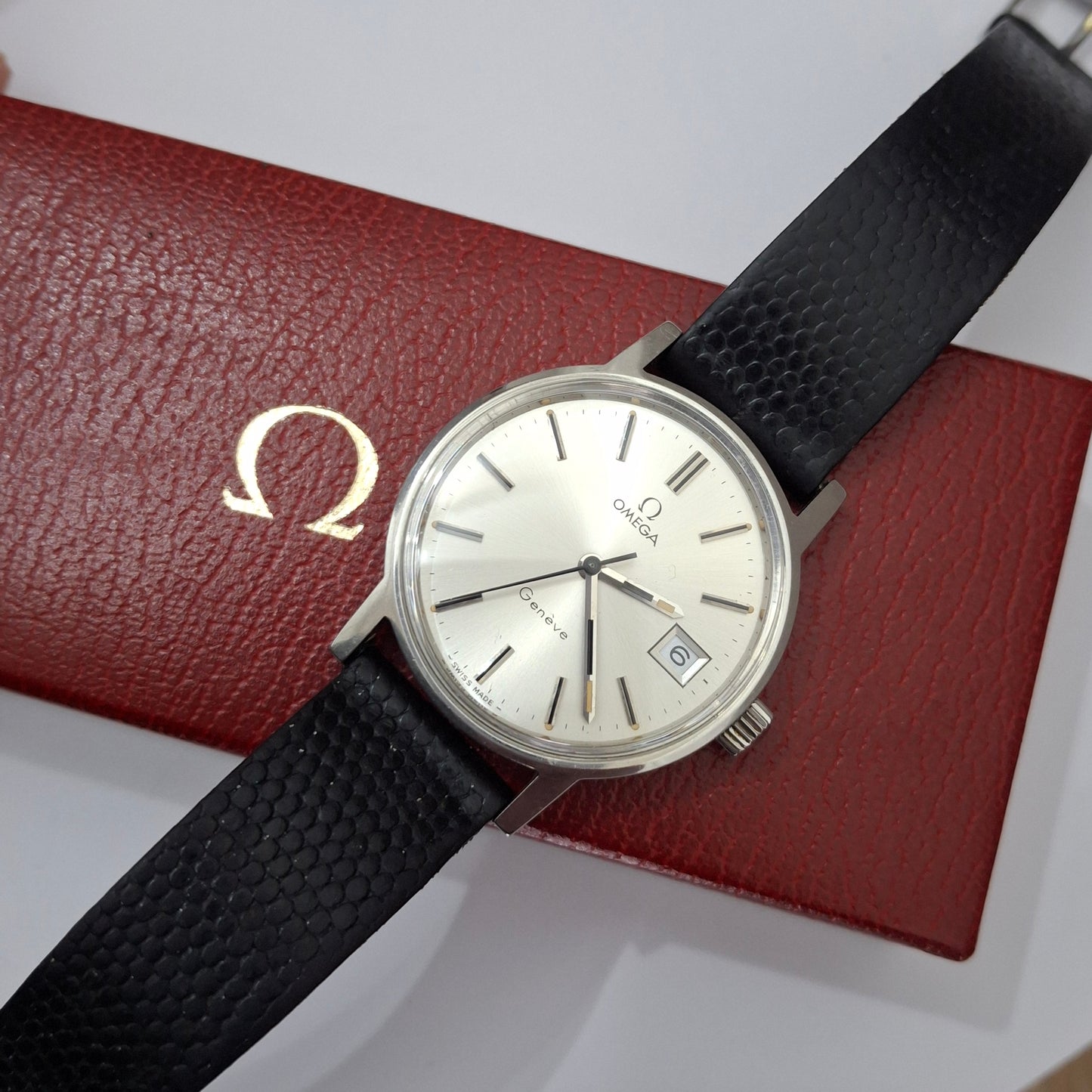 Vintage 1970s Omega Geneve Swiss Made Manual Wristwatch
