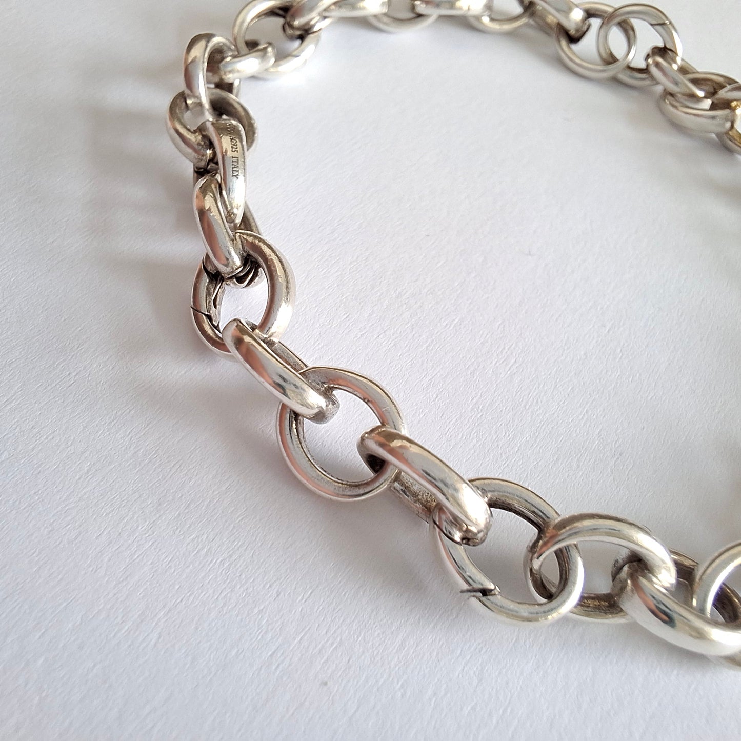 Tiffany & Co Sterling Silver Oval Link Clasping Bracelet with Opening Links for Charms