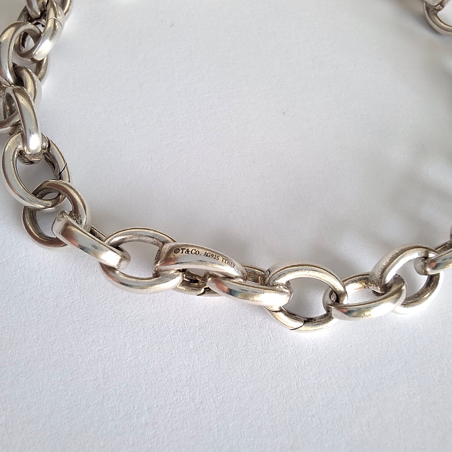 Tiffany & Co Sterling Silver Oval Link Clasping Bracelet with Opening Links for Charms