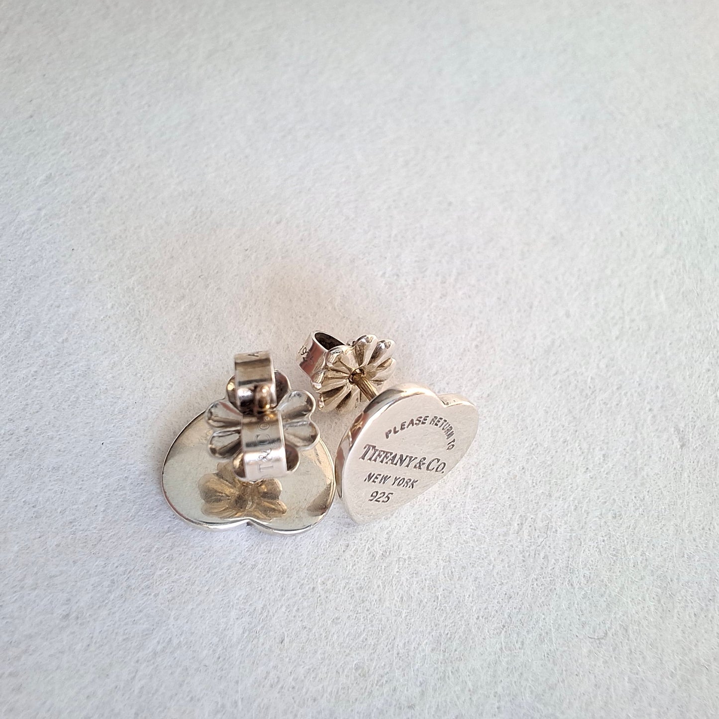 Return to Tiffany New York Heart Charm Stud Earrings in Sterling Silver