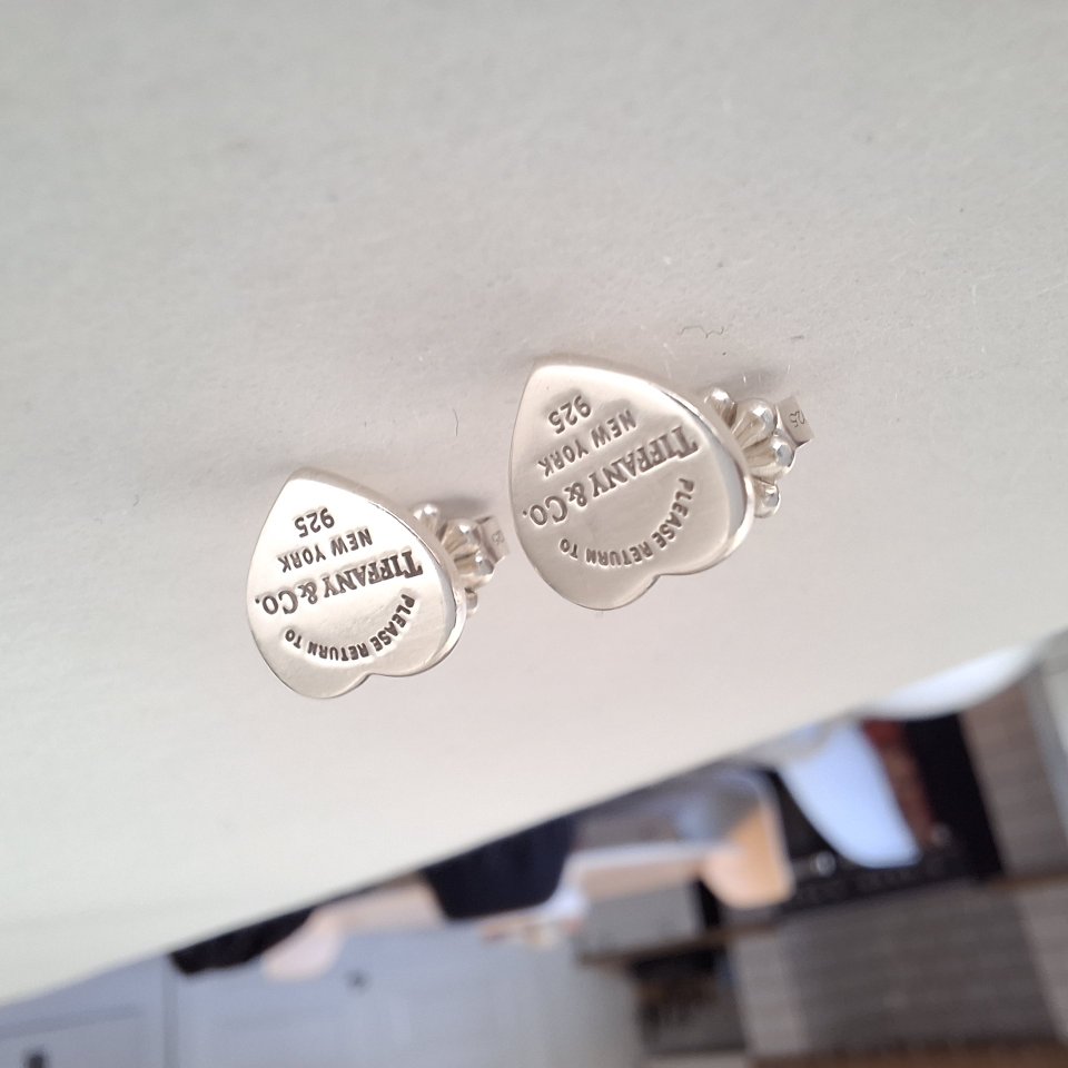 Return to Tiffany New York Heart Charm Stud Earrings in Sterling Silver