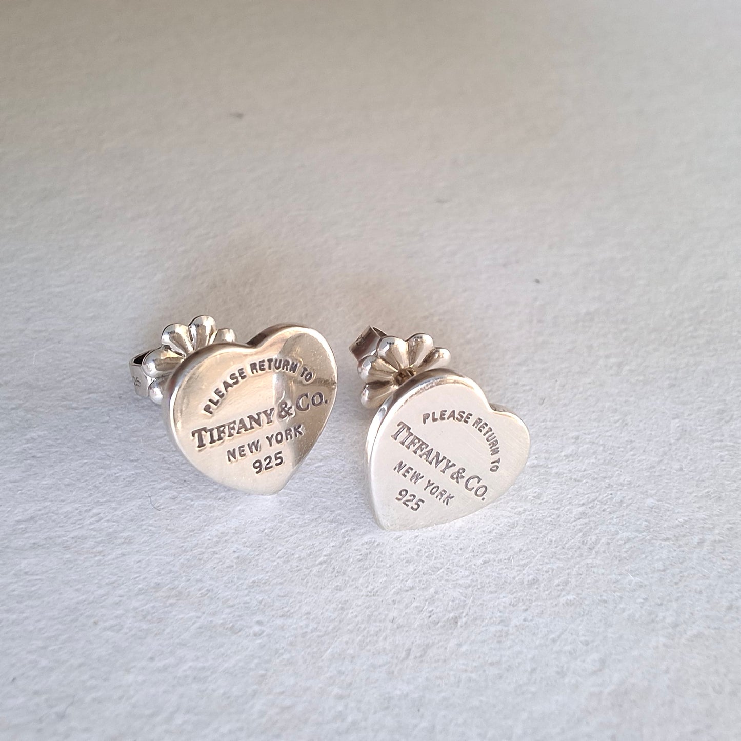 Return to Tiffany New York Heart Charm Stud Earrings in Sterling Silver
