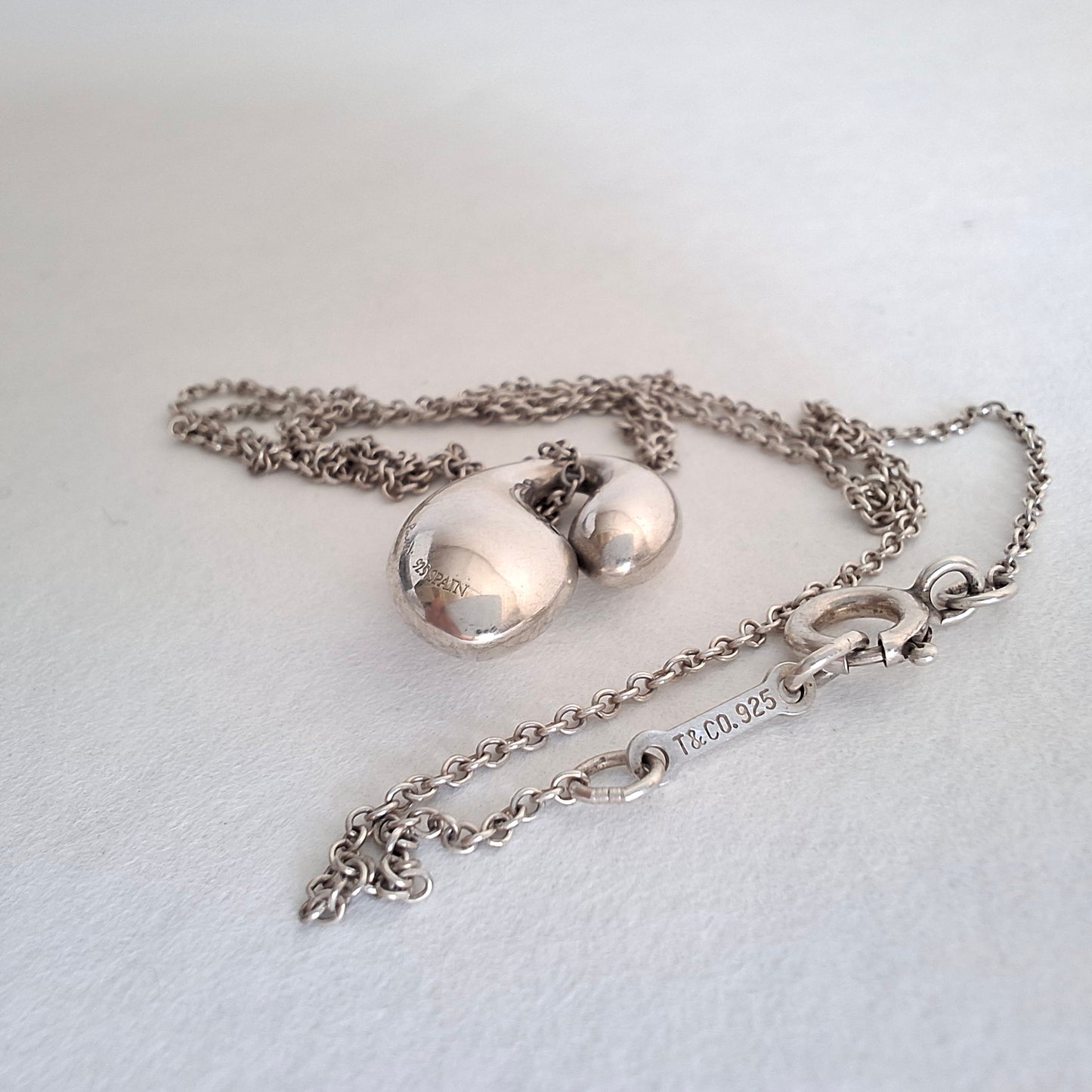 Elsa Peretti Tiffany & Co Double Teardrop Pendant Necklace in Sterling Silver