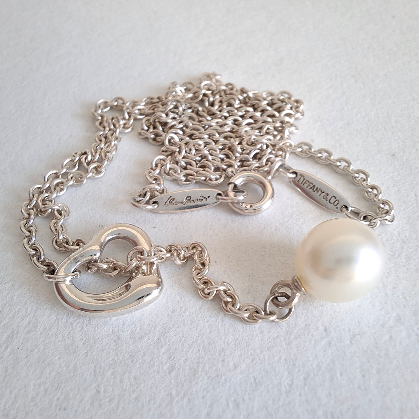 Tiffany & Co. Elsa Peretti Design Open Heart Lariat Necklace in Silver with a Pearl