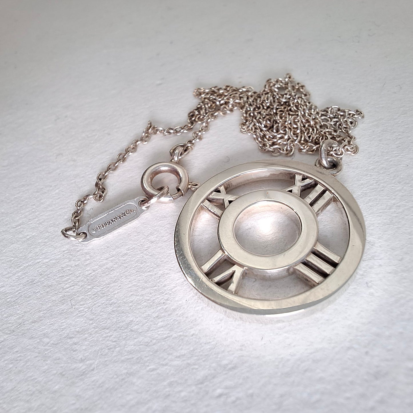 Vintage Tiffany & Co Round Atlas Pendant Necklace in 925 Sterling Silver