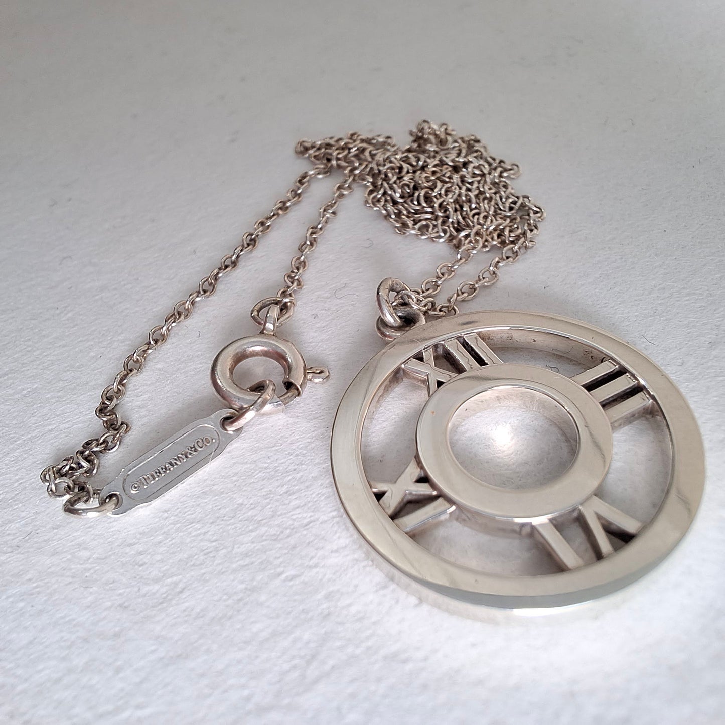 Vintage Tiffany & Co Round Atlas Pendant Necklace in 925 Sterling Silver