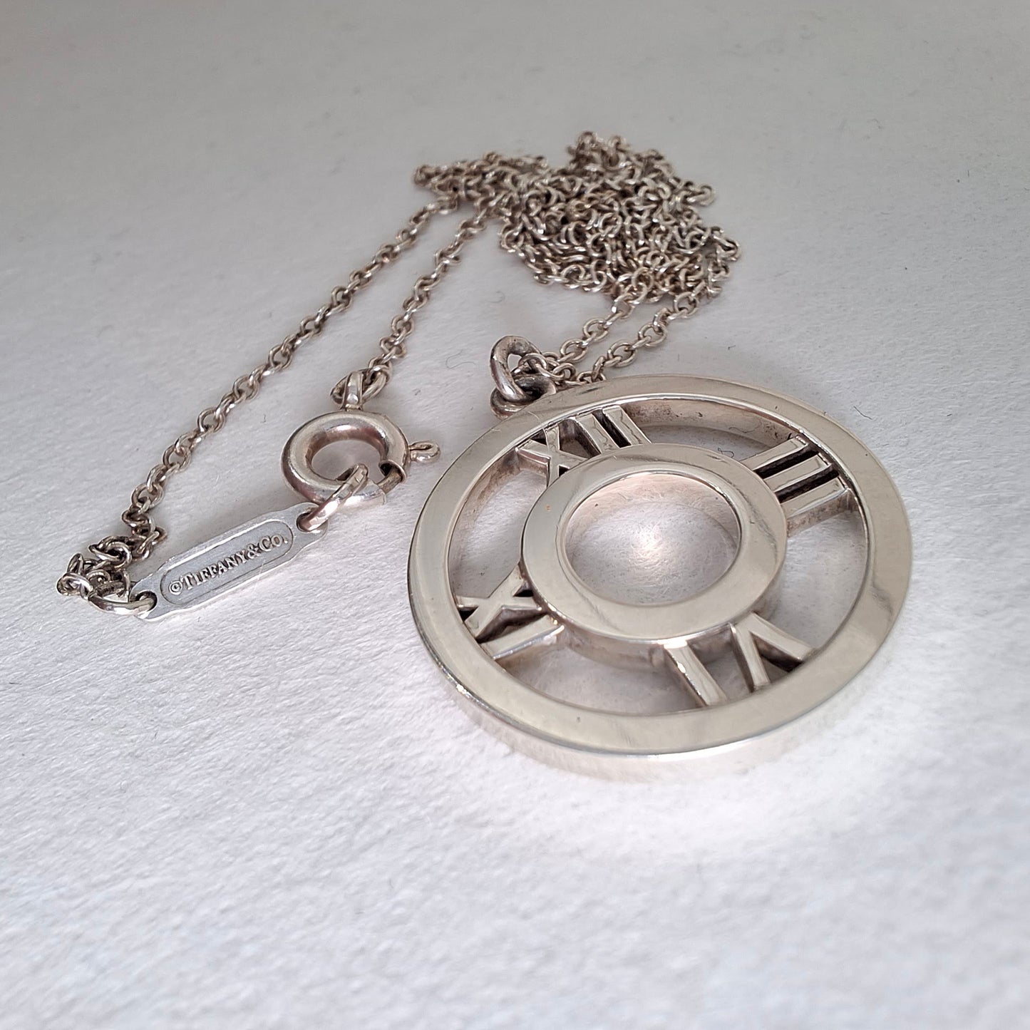Vintage Tiffany & Co Round Atlas Pendant Necklace in 925 Sterling Silver
