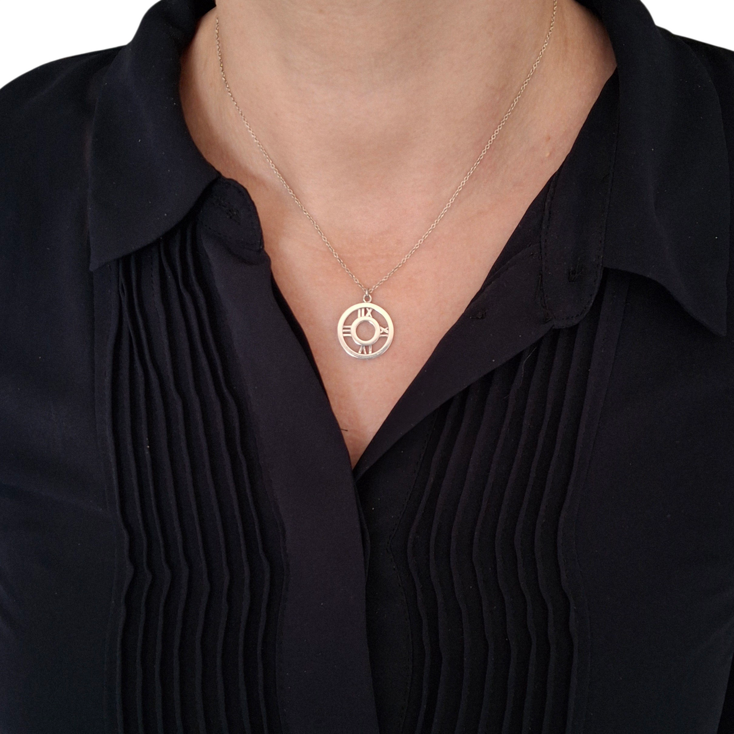 Vintage Tiffany & Co Round Atlas Pendant Necklace in 925 Sterling Silver