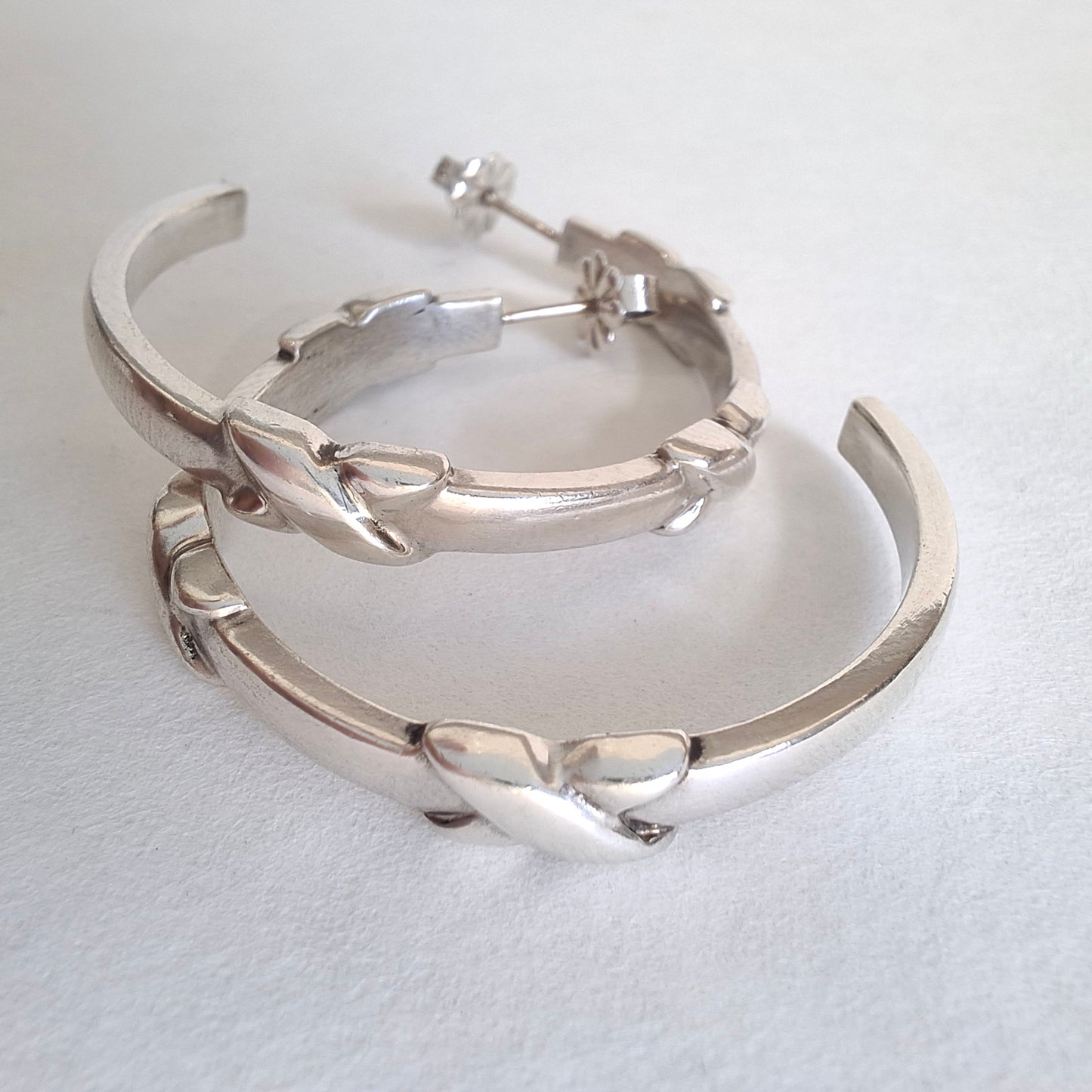 Tiffany & Co Signature X Hoop Earrings in 925 Sterling Silver