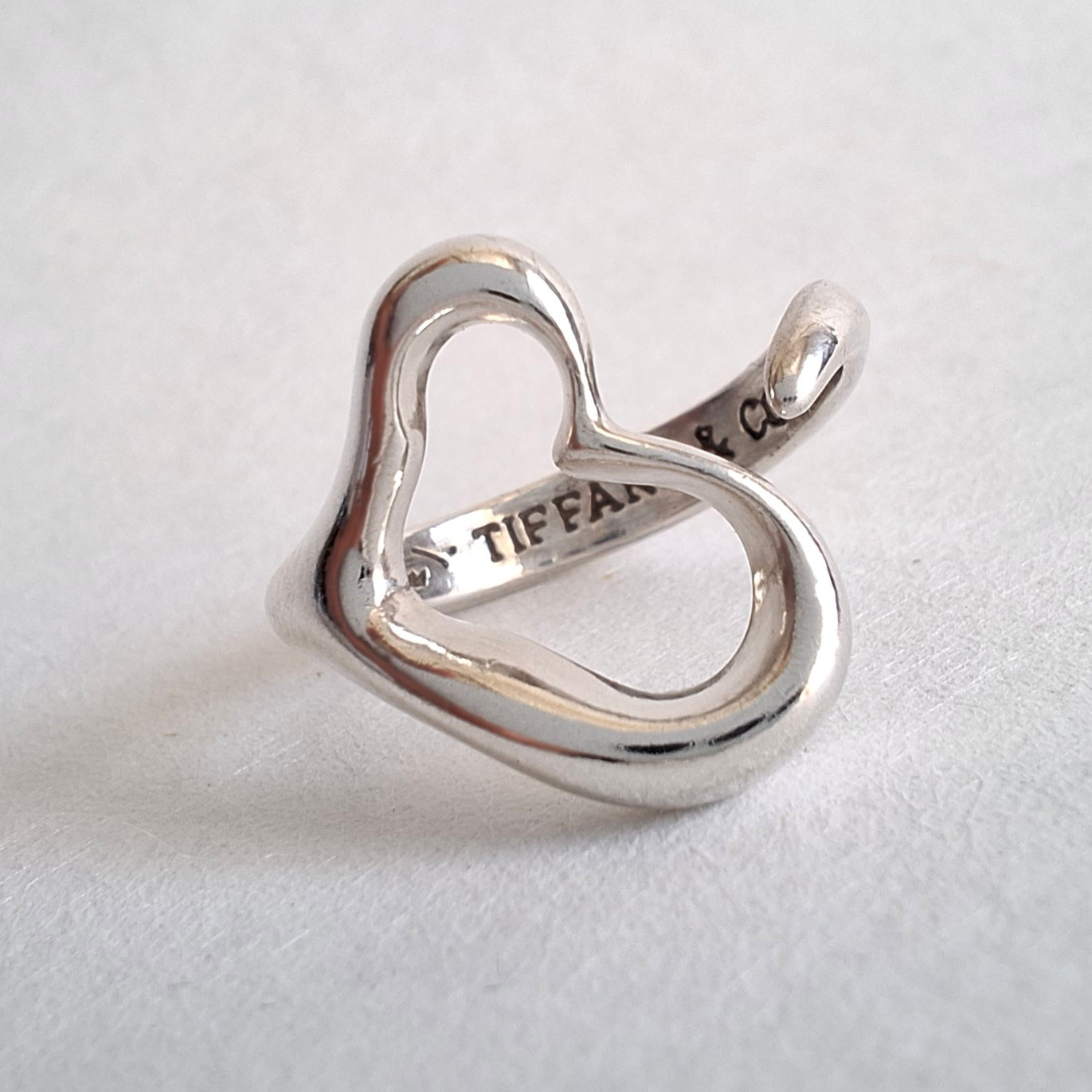 Vintage Tiffany & Co Elsa Peretti Design Open Heart Ring in 925 Sterling Silver
