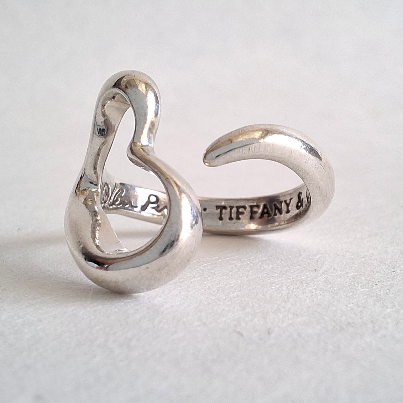 Vintage Tiffany & Co Elsa Peretti Design Open Heart Ring in 925 Sterling Silver