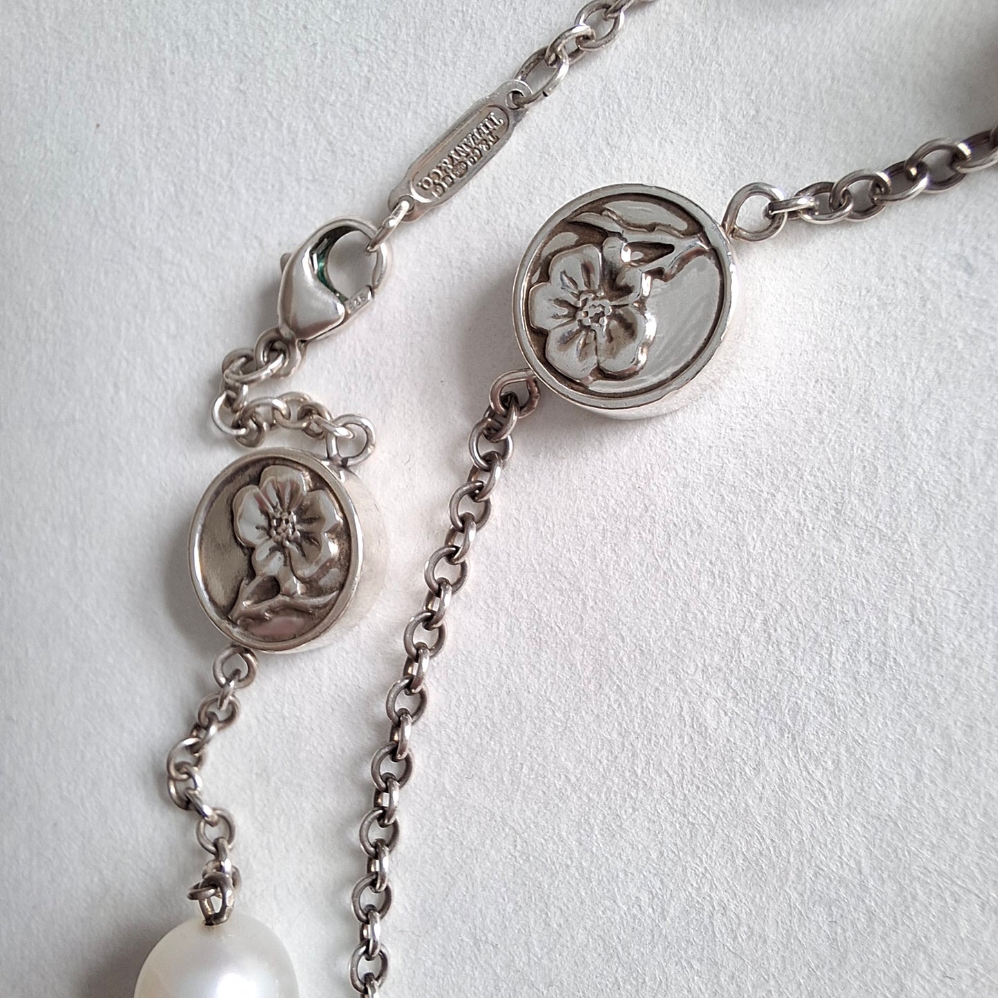 Tiffany & Co Pearl and Silver Necklace in Hallmarked Sterling Silver