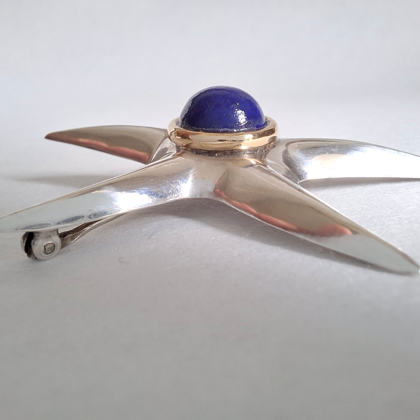 Vintage Tiffany & Co Lapis Lazuli Starfish Brooch in Sterling Silver and 18k Gold