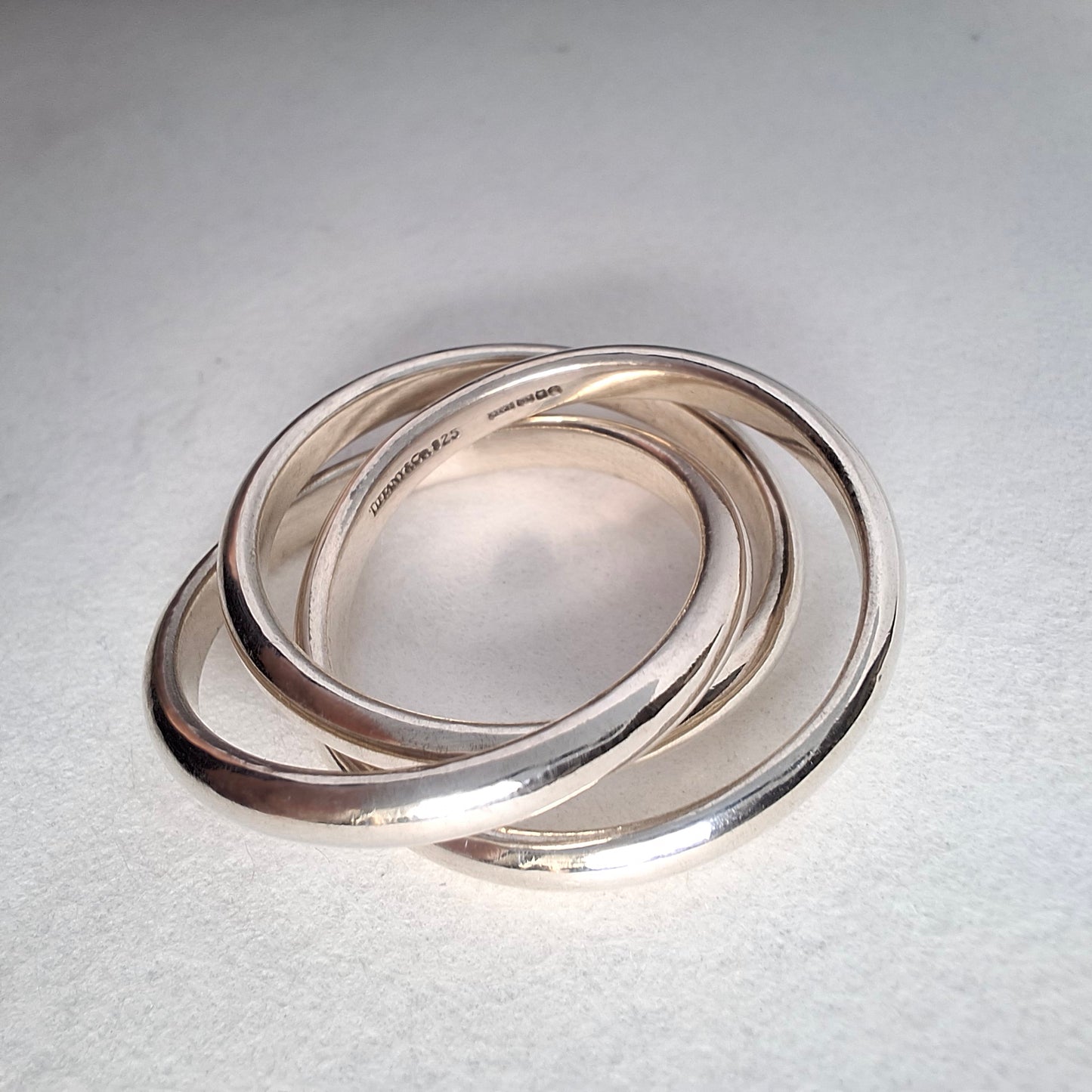 Vintage Tiffany & Co Triple Band Interlocking Circles Ring in Hallmarked Sterling Silver