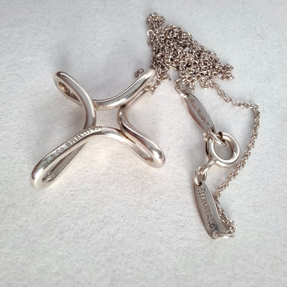 Tiffany & Co Elsa Peretti Design Infinity Cross Pendant Necklace in Sterling Silver