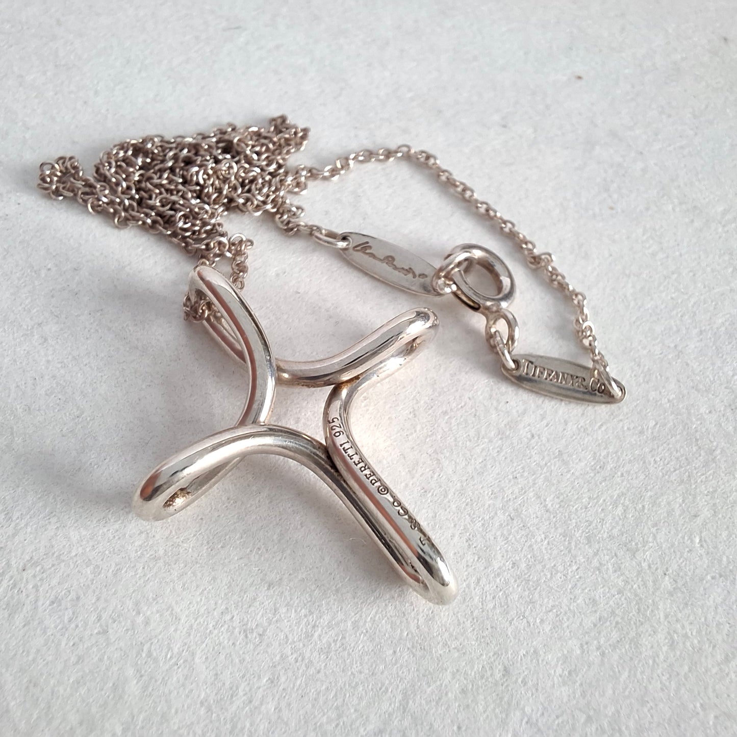 Tiffany & Co Elsa Peretti Design Infinity Cross Pendant Necklace in Sterling Silver