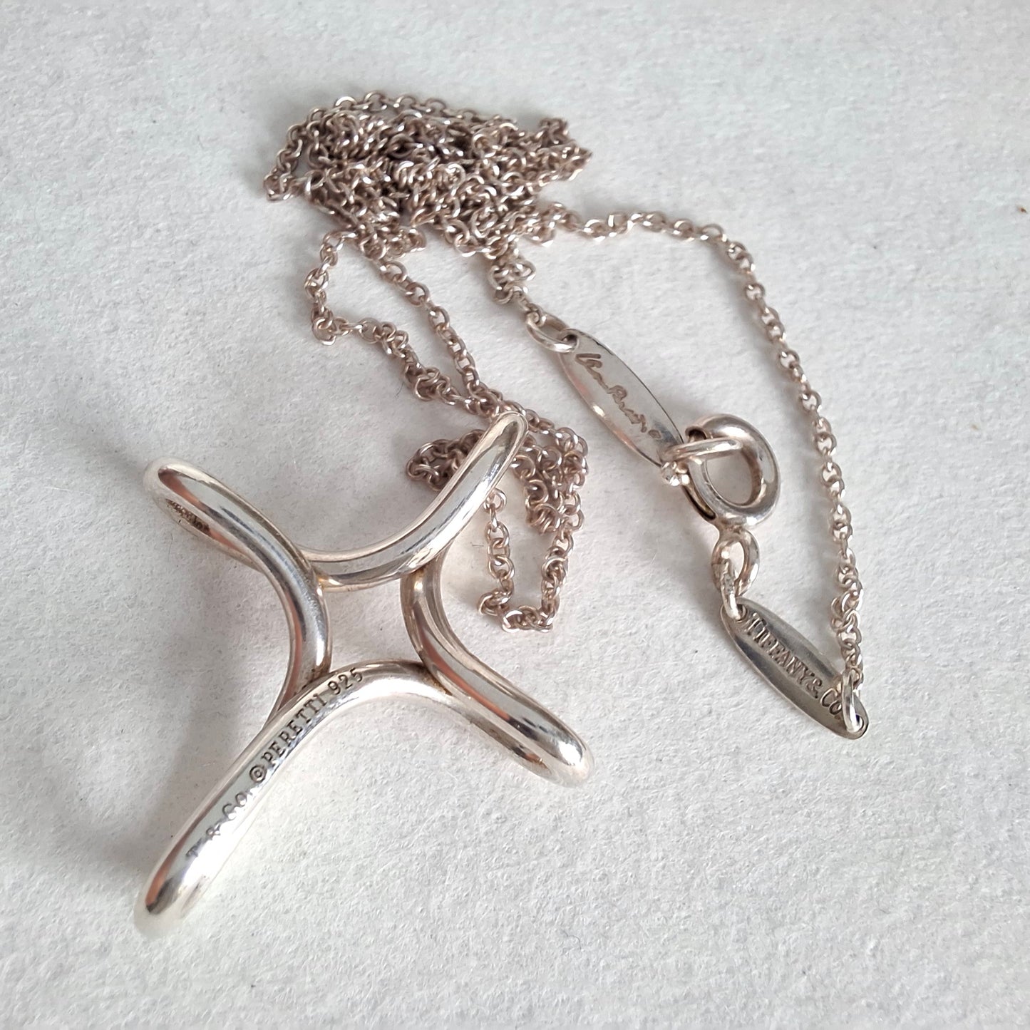 Tiffany & Co Elsa Peretti Design Infinity Cross Pendant Necklace in Sterling Silver